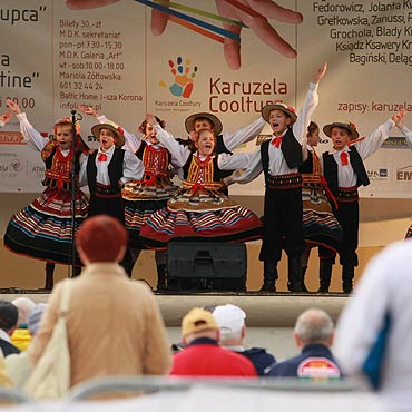 Mazurki, oberki i promenada