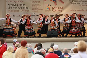 Mazurki, oberki i promenada