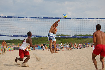 Siatkówka plażowa + OSiR = zabawa i emocje. Górą nasi