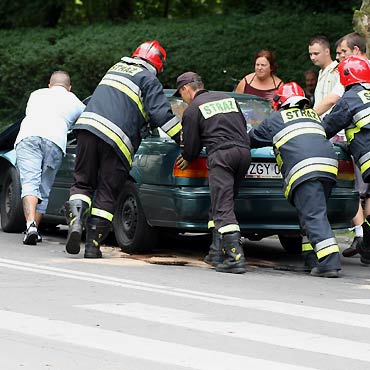 Wypadek na skrzyowaniu. Niemiec wymusi pierwszestwo