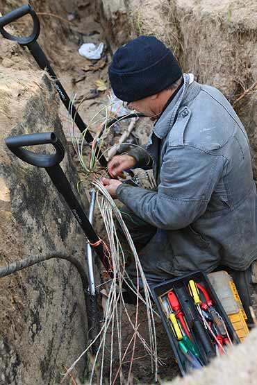 Pooyli nowy kabel. Stary skradziono. Jednostka wojskowa nie miaa telefonu przez 2 tygodnie! 