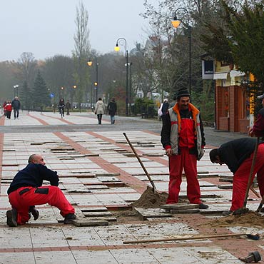 Brukarze znowu naprawiaj promenad