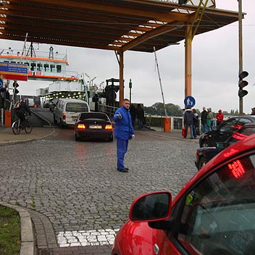 Zabraknie pienidzy na promy. egluga winoujska zwolni pracownikw?