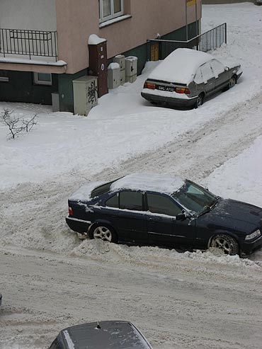 Karetka nie mogła dojechać. Stanęła w zaspach śniegu