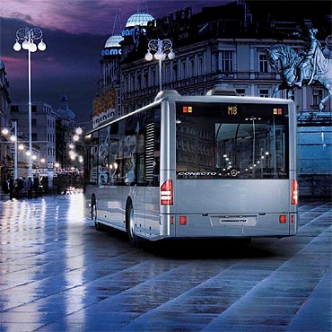 Solarisy czy Mercedesy? 