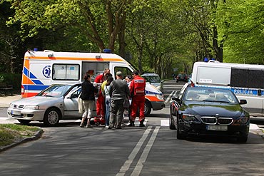 Kolizja Nissana z BMW