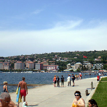 Terminal paliwowy i kurorty w Soweni