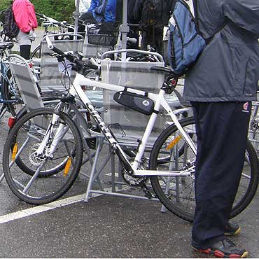 Poszukujemy biaego roweru  „GIANT”