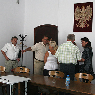Czerwone flagi nad kąpieliskiem