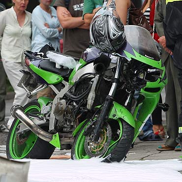Samochd wymusi pierwszestwo. Motocyklista <br>w stanie cikim w szpitalu