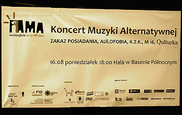 Koncert muzyki alternatywnej