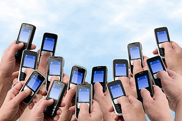 Konkursy sms`owe nacigaj abonentw sieci komrkowych