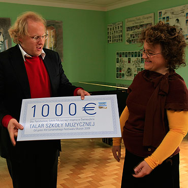 Czek na 1000 Euro dla PSM
