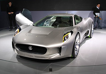 C-X75 Drive Concept i 3.4 sekundy do setki nowym pomysem Jaguara