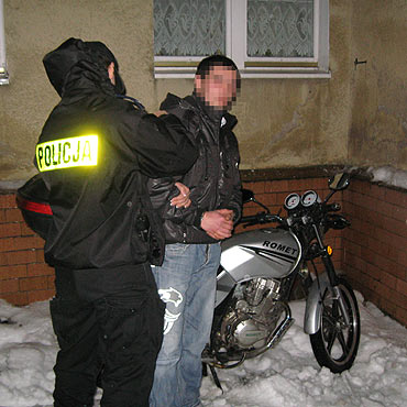 Policyjny pocig za nietrzewym kierujcym