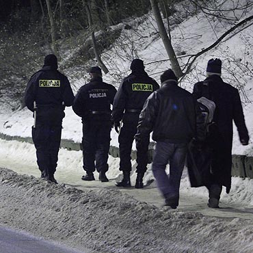 Suchacze szkoy policyjnej patroluj ulice