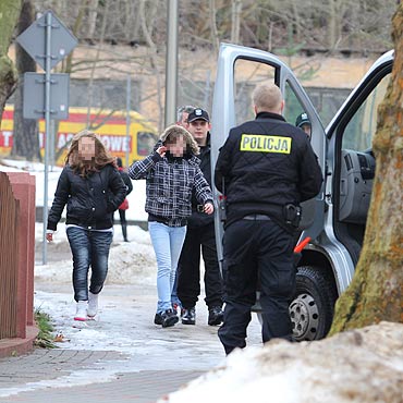 Ukrady dziewczynce telefon. Sprawczynie zatrzymane po pocigu