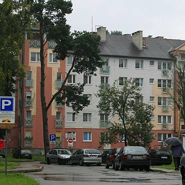Polacy gnieżdżą się w klitkach