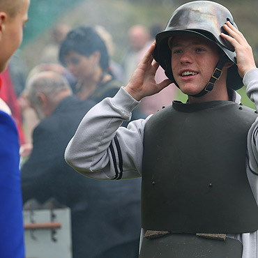 Armia wzywa! „Grupy rekonstrukcji historycznej- pasja inna niż wszystkie”.