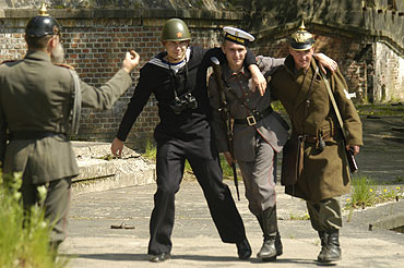 Armia wzywa! „Grupy rekonstrukcji historycznej- pasja inna niż wszystkie”.