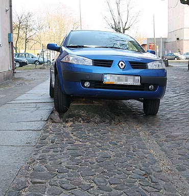 Chcia zaparkowa samochd. Zatrzymaa go karcz