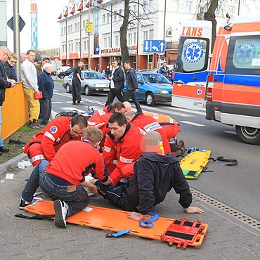 Zatrzymano sprawcę potrącenia dwojga rowerzystów.<br> Grozi mu 12 lat więzienia