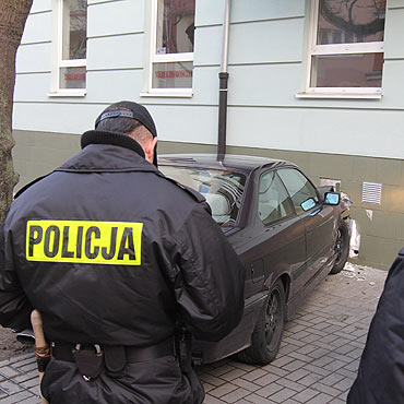„Czowka” BMW z blokiem