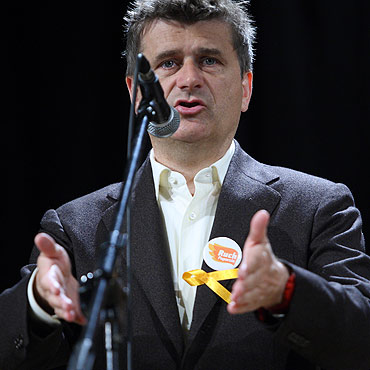 Janusz Palikot zainaugurowa kampani wyborcz<br> w winoujciu. Zobacz film!