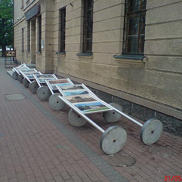 Domino ze stojaków