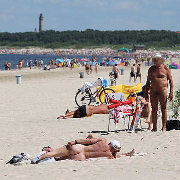 Niemieckie nagusy zalewaj polsk pla