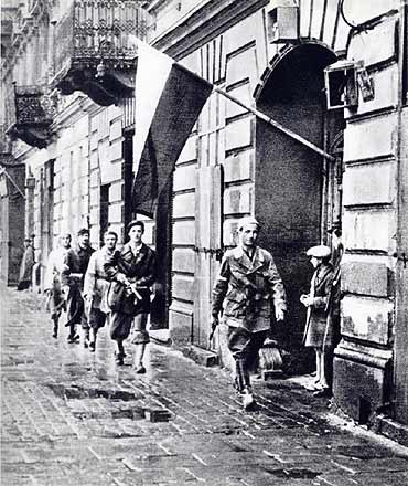 Uczcijmy pamięć warszawskich Bohaterów
