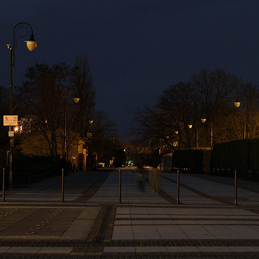 Egipskie ciemnoci na promenadzie