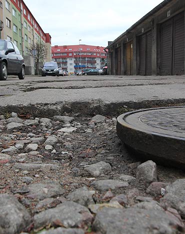 Przy Grunwaldzkiej 23 - dziura na dziurze
