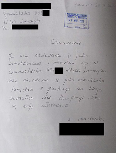 Mieszkacy nie maj gdzie stawia aut. Od p roku na ich parkingu stoj przyczepy kempingowe