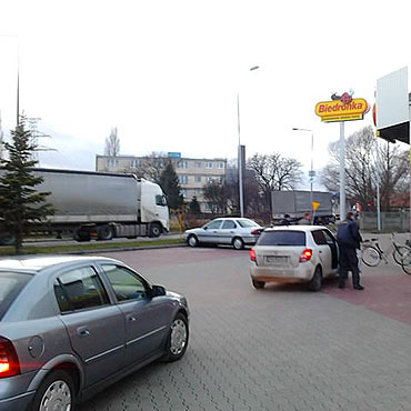 Tiry nie zmieciy si na parkingu 