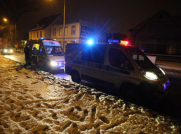 Pijany przechodzie pod koami bmw
