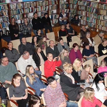 Międzyzdroje: Koncert Maćka Winogrodzkiego w bibliotece