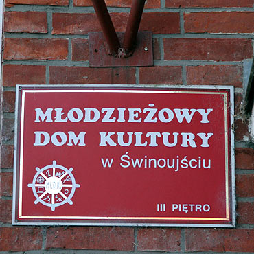 Zlikwiduj Modzieowy Dom Kultury