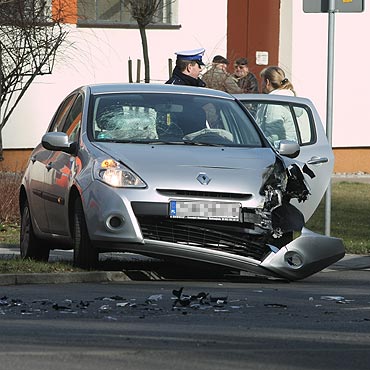 Renault zderzy si z beczkowozem ZWiK-u