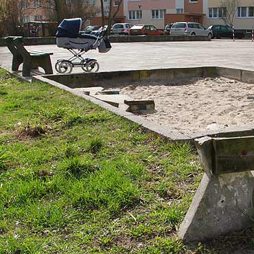 Dzieci nie maj gdzie si bawi bo wandale dewastuj podwrko