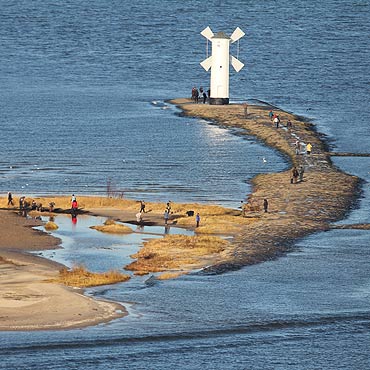 Zakochani wybierają świnoujską latarnię