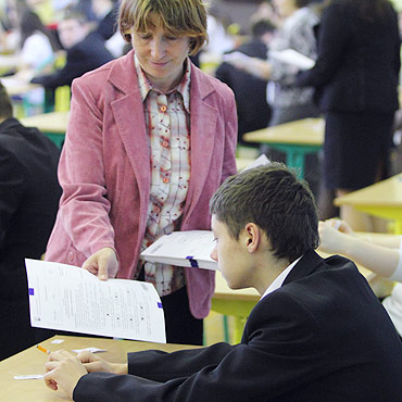 Gimnazjaliści pisali test matematyczno-przyrodniczy. Zobacz zdjęcia!