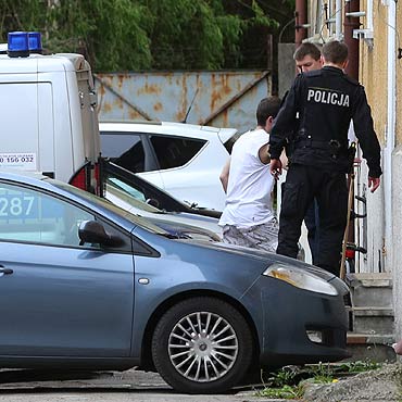 28-latek zaatakowany na ulicy. Sprawca wbi mu n w udo!