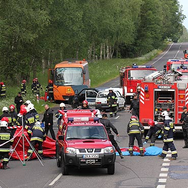 Pożar i wypadek autokaru z kibicami. Zobacz zdjęcia!