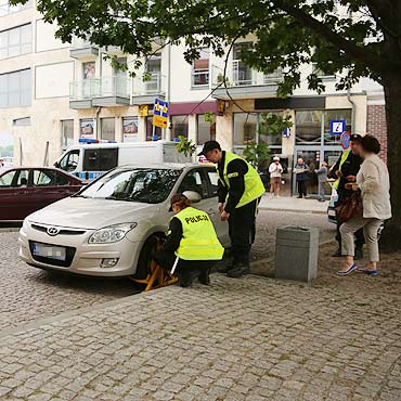 Zaoyli jej blokad, bo utrudniaa przejazd