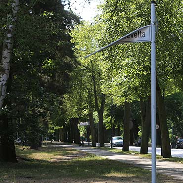 Zdewastowali drogowskazy wzdu Wojska Polskiego
