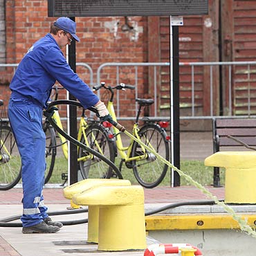 „Zupa ogórkowa” w marinie. Teterycz: Planujemy kanał cyrkulacyjny