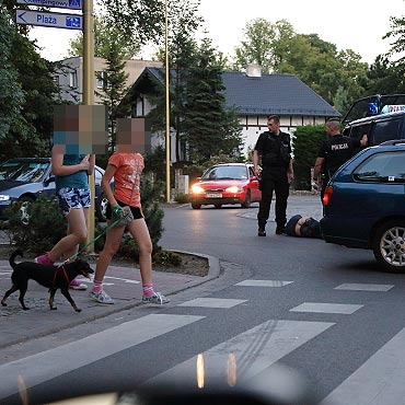 wieci goym tykiem na rodku ronda! 