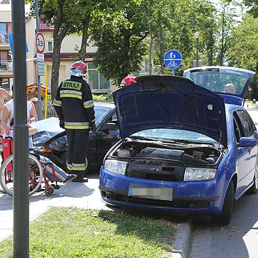 Soce olepio kierowc. Kobieta w ciy w szpitalu