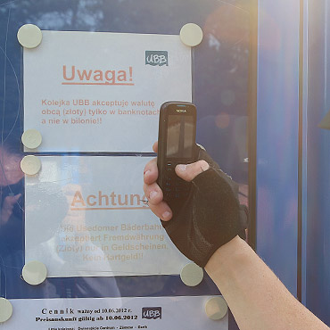Waluta obca? Kolejka nasza?